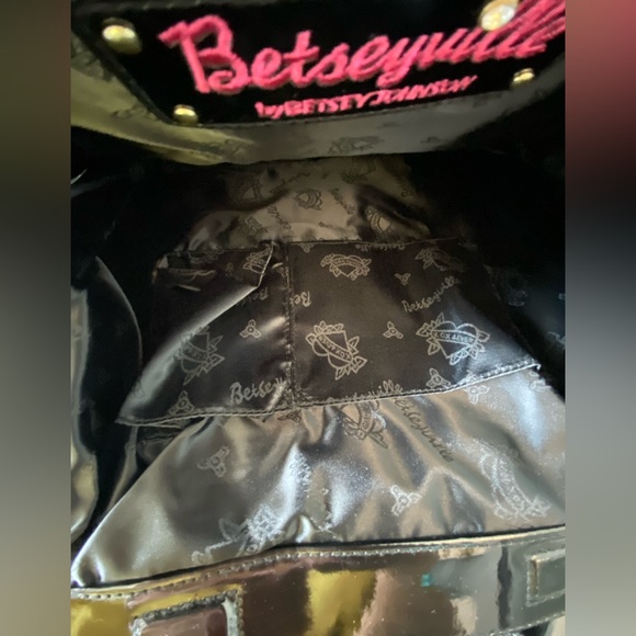 Betsey Johnson Golden Bow with Vegan “Patent Leather” Satchel ✨💫🎀 - Picture 9 of 13